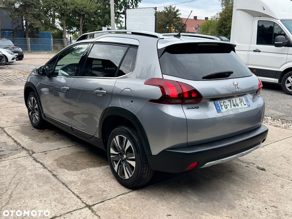 Peugeot 2008 PureTech 110 GPF Stop&Start EAT6 Allure - 5