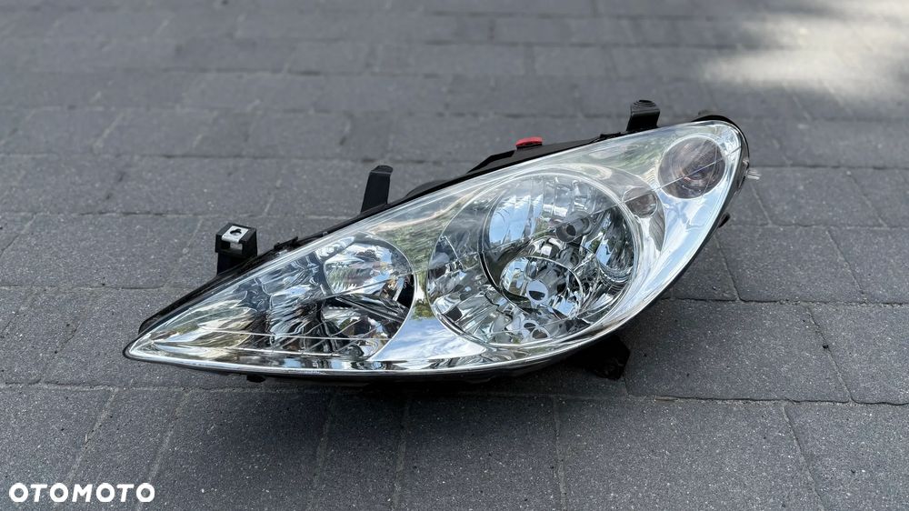 Lampa przednia lewa Peugeot 307 EU Europa lewy przód TYC A166 Reflektor 3A/C, SW 3H, CC 3B, 3E - 1