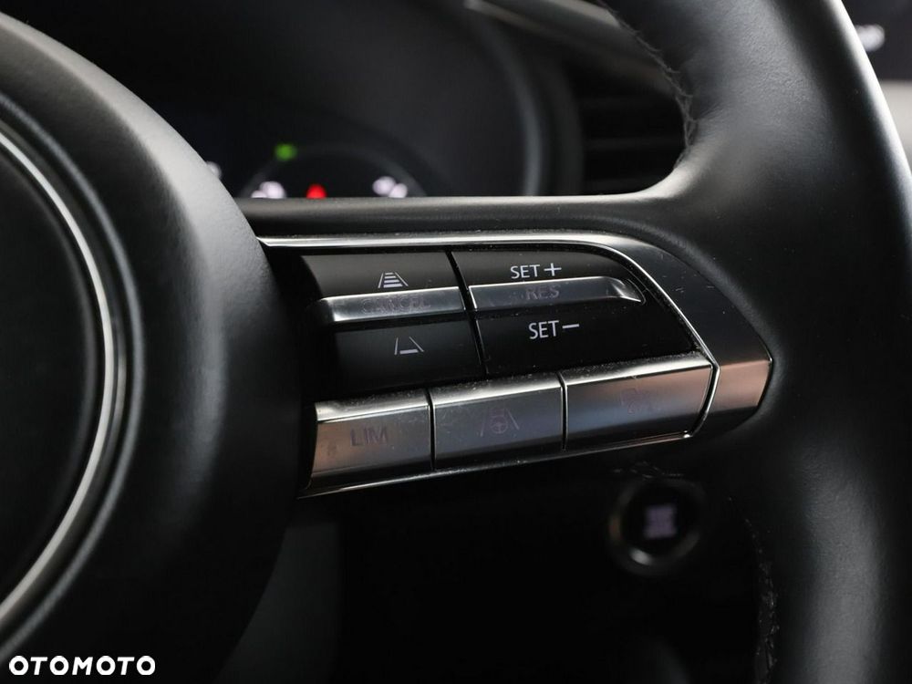 Mazda 3 SKYACTIV-G 2.0 M-Hybrid - 33