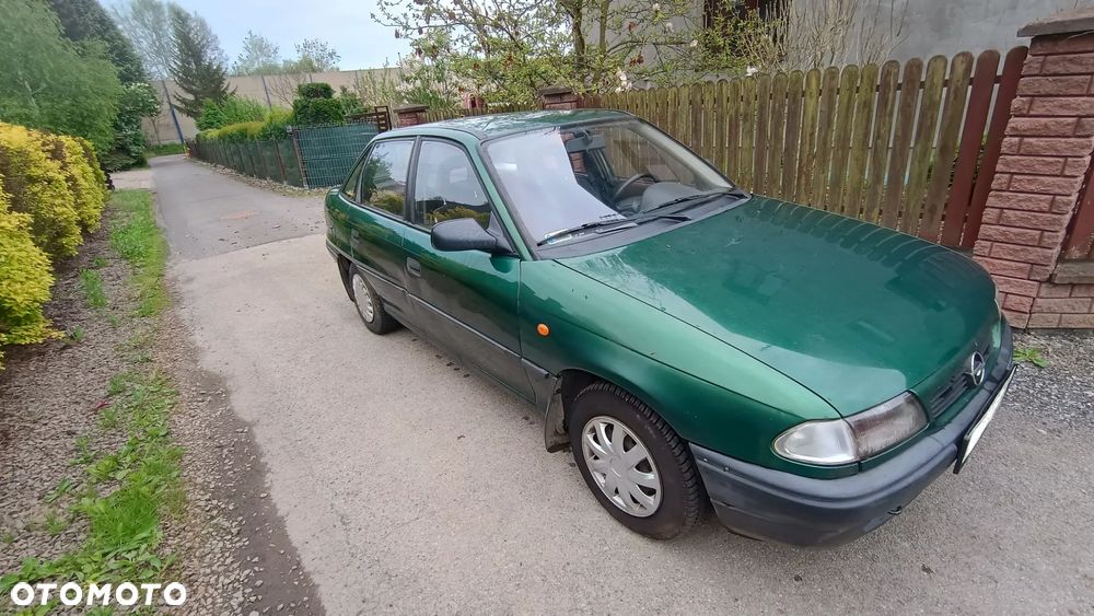 Opel Astra - 3