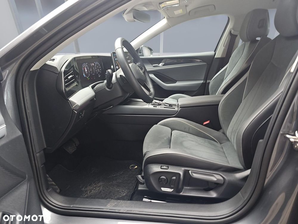 Volkswagen Passat - 9