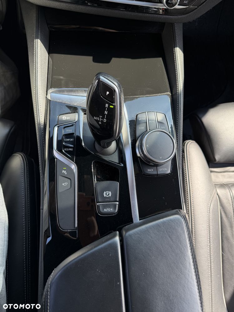 BMW Seria 5 540i xDrive M Sport sport - 26