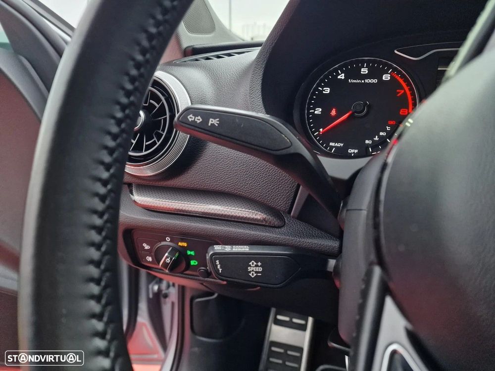 Audi A3 Sportback 1.0 TFSI Design - 12