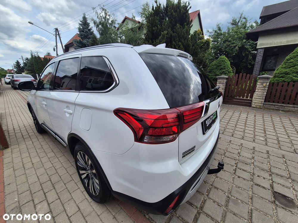Mitsubishi Outlander 2.0 Intense + SDA 4WD CVT - 9