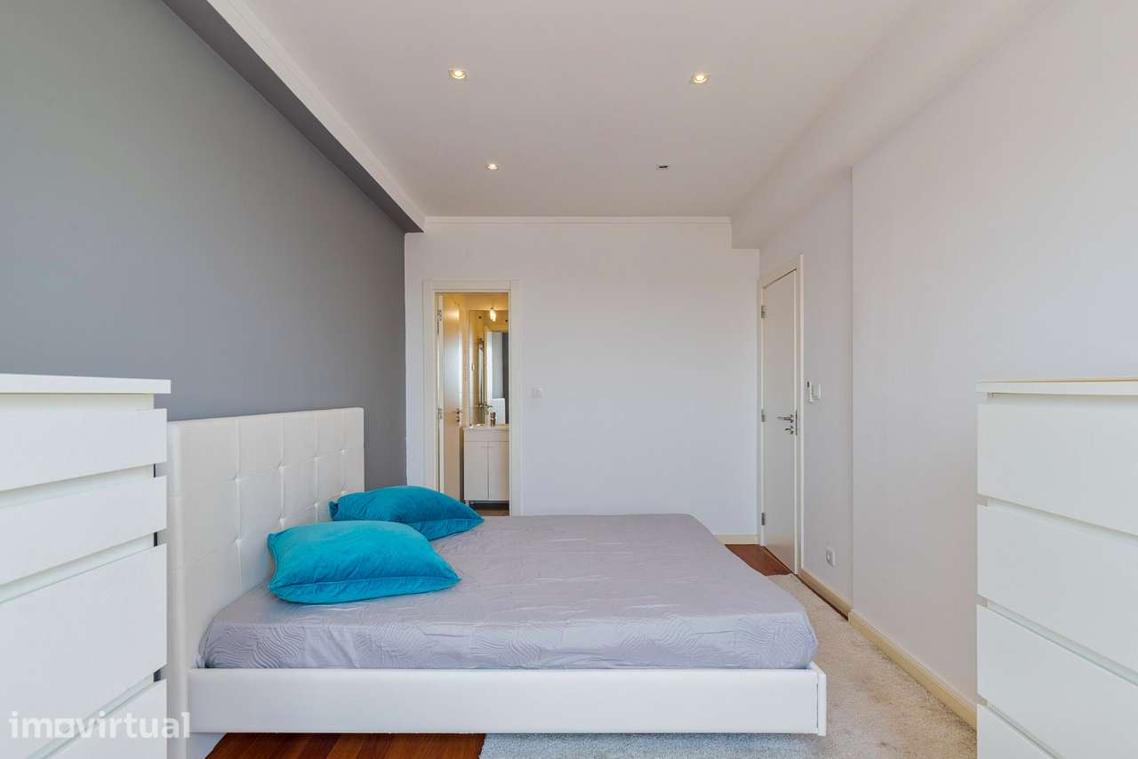REBOLEIRA - Exclusivo T1+1 Totalmente Remodelado - Grande imagem: 4/29
