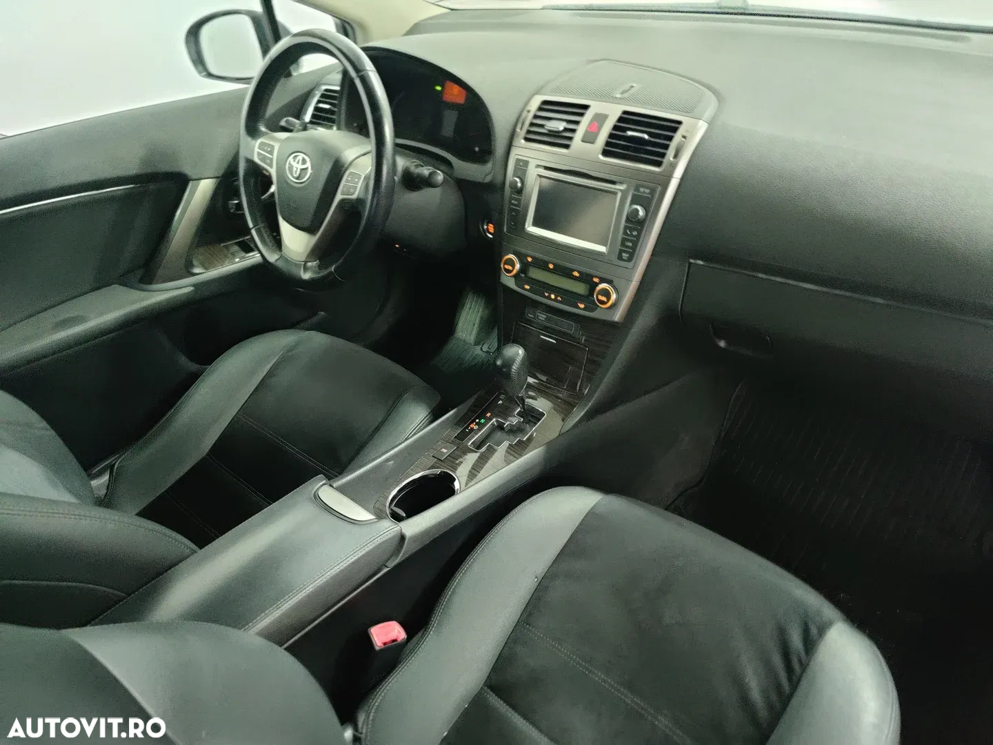 Toyota Avensis 2.2 D-CAT Aut. Elegance - 9