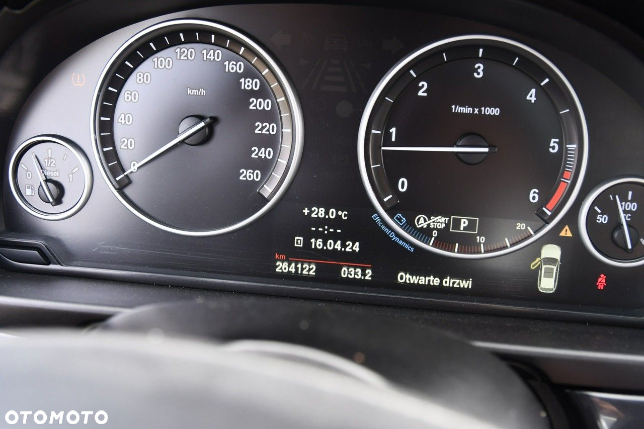 BMW Seria 5 - 29
