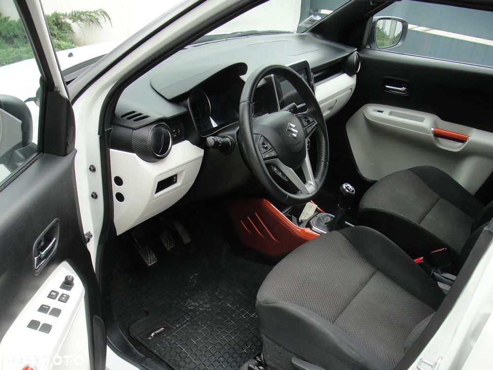 Suzuki Ignis 1.2 Premium - 10