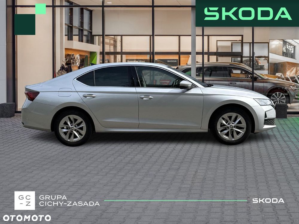 Skoda Octavia 1.5 TSI mHEV Selection DSG - 6
