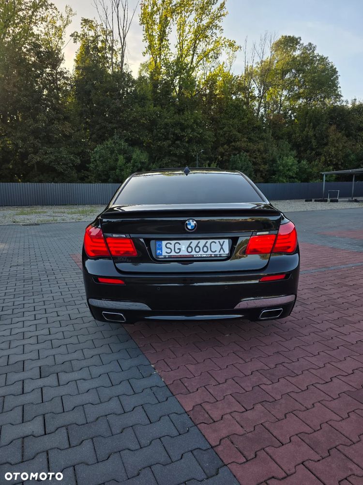 BMW Seria 7 740d xDrive - 16