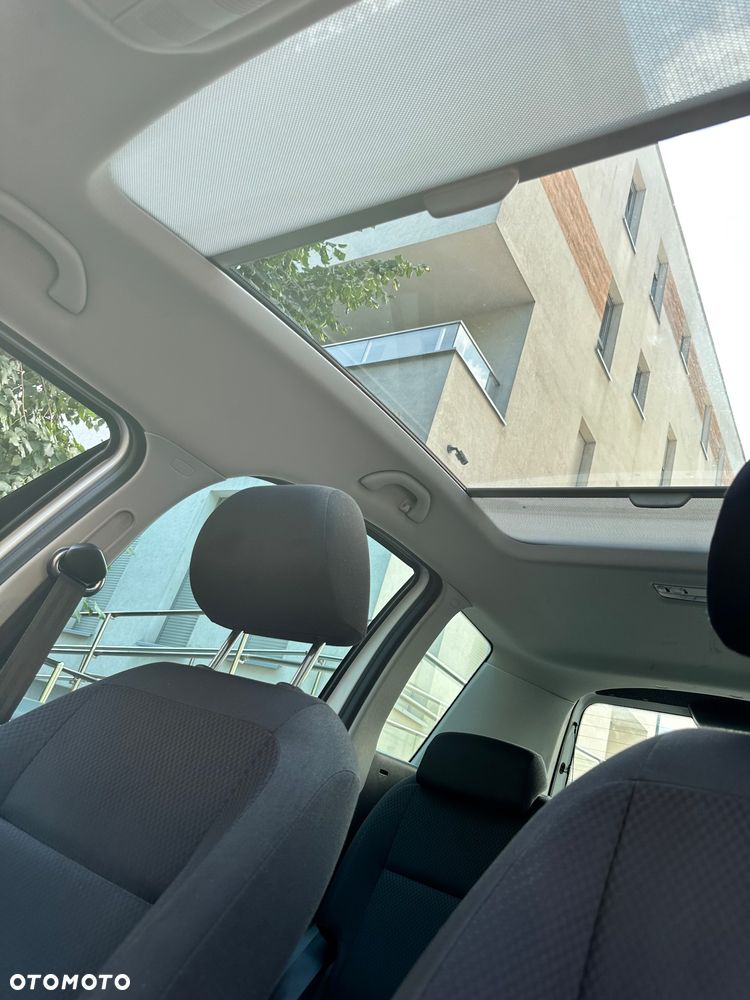 Skoda Roomster 1.2 TSI Elegance PLUS EDITION - 18