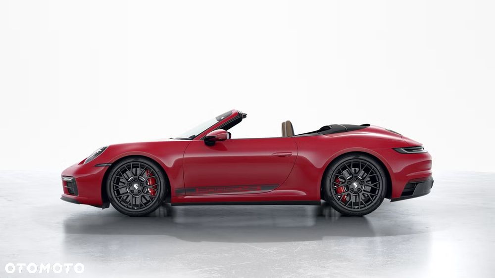 Porsche 911 Carrera 4 GTS - 2