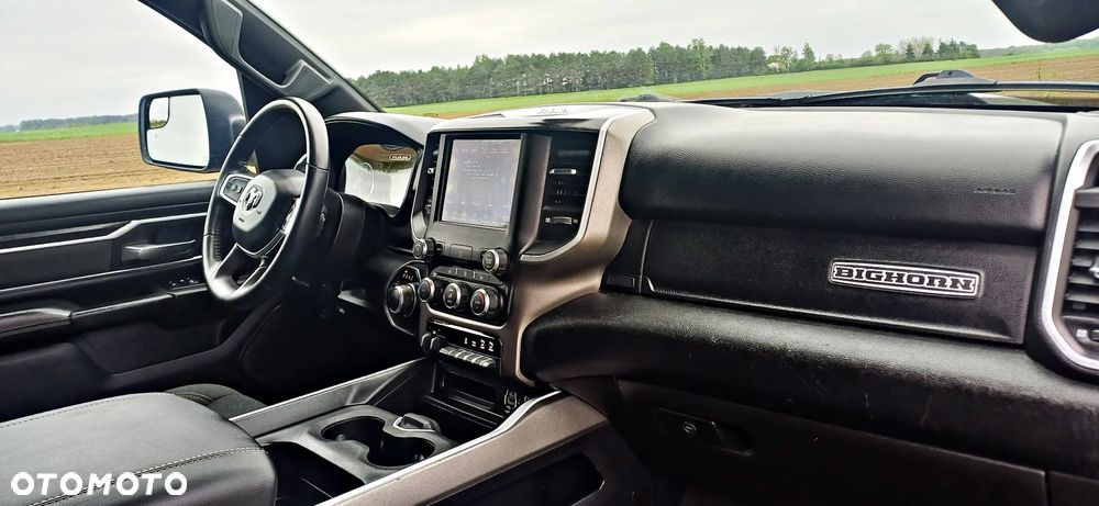 RAM 1500 5.7 Crew Cab Bighorn - 14