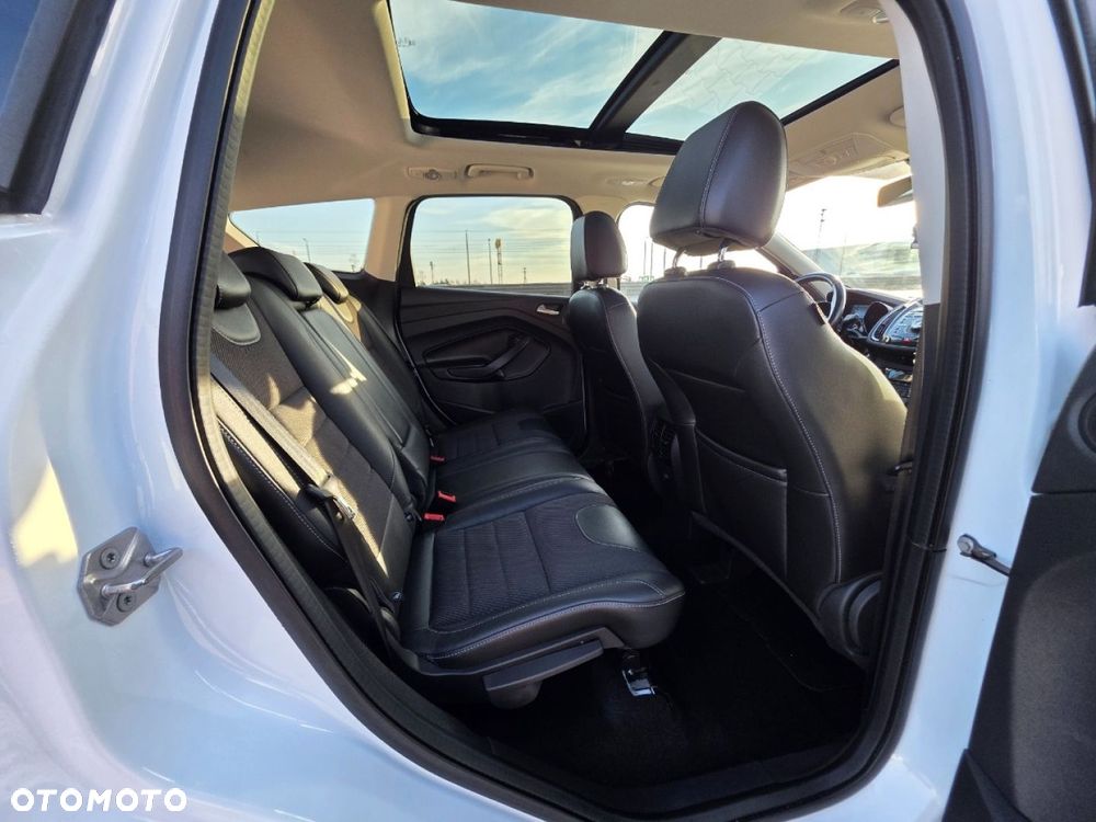 Ford Kuga - 22