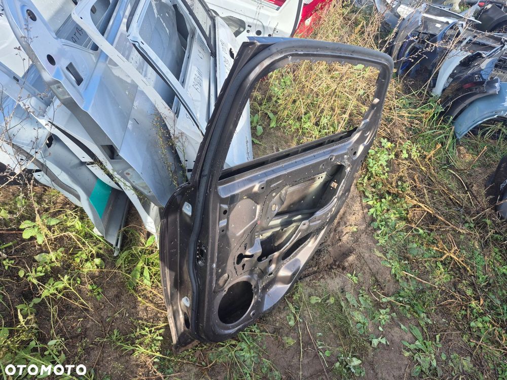 Drzwi Ford Focus III kombi 2010-2019r. Tył prawy - 2