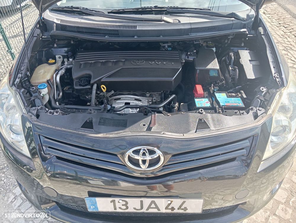 Toyota Auris 1.33 VVT-i AC - 17
