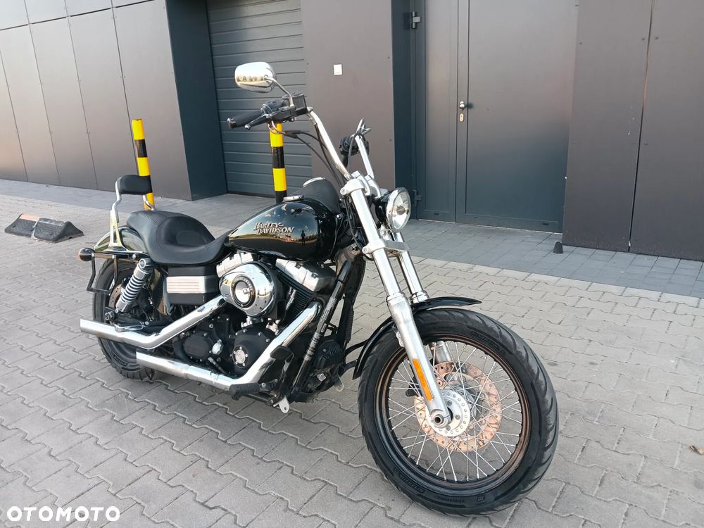 Harley-Davidson Dyna Street Bob - 15