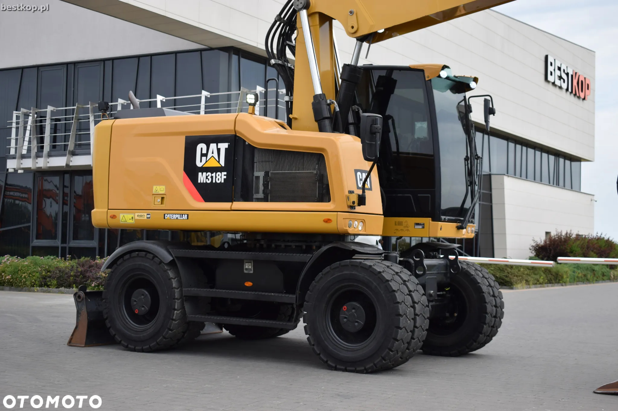Caterpillar M318F CAT - 2