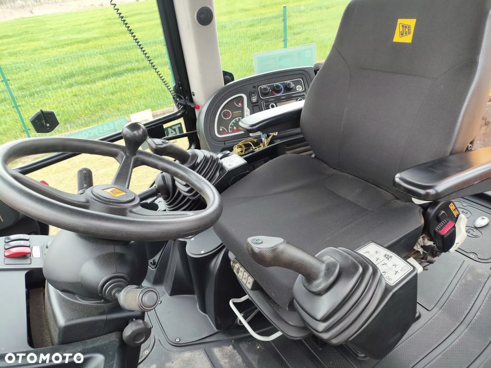 JCB JCB 3CX CONTRAKTOR / bez DPF I ADBLUE / JOYSTICK / SALONOWA / 2300 MTG / - 24