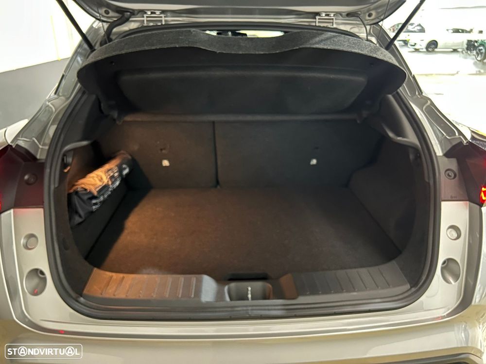 Nissan Juke 1.6 Hybrid Tekna - 16