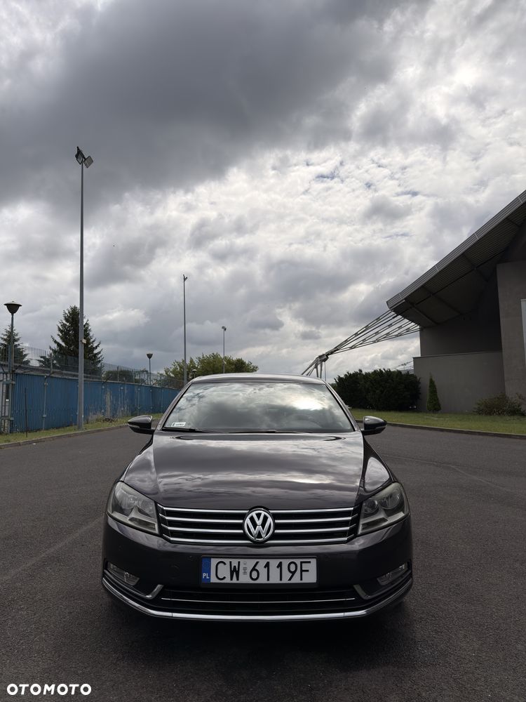 Volkswagen Passat 2.0 TDI DPF Highline DSG - 17