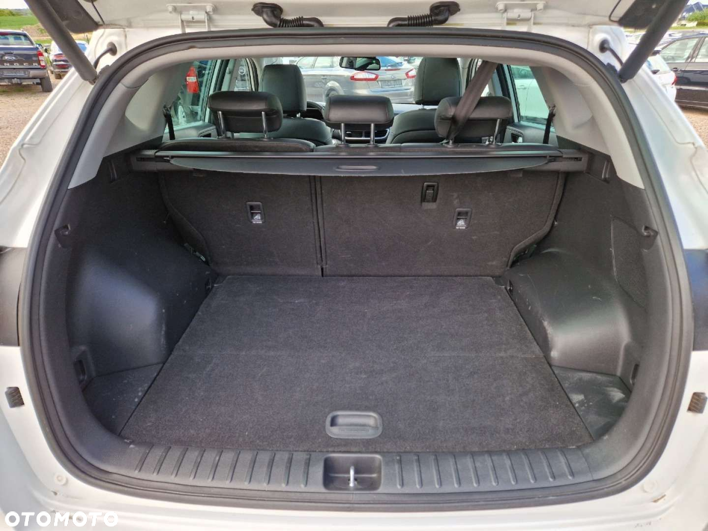 Hyundai Tucson 2.0 CRDi 4WD Automatik Premium - 27