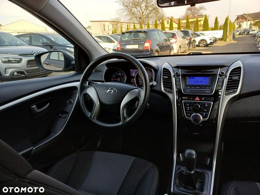 Hyundai i30 1.4 Classic + - 19
