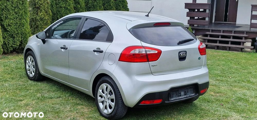 Kia Rio 1.2 Dream-Team Edition - 11