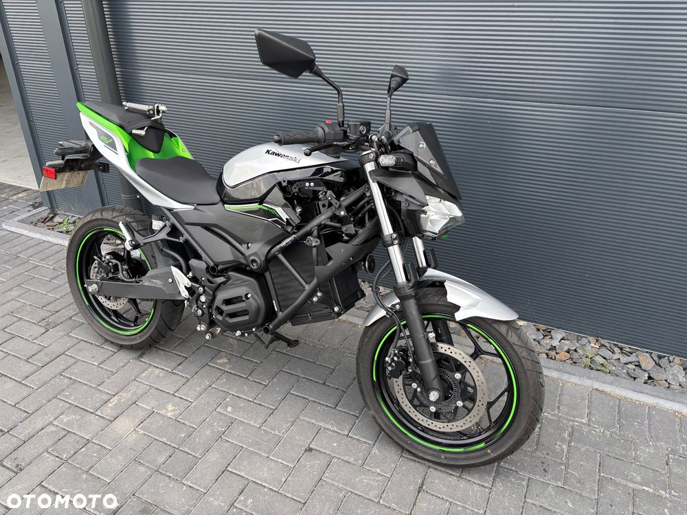 Kawasaki Z - 6