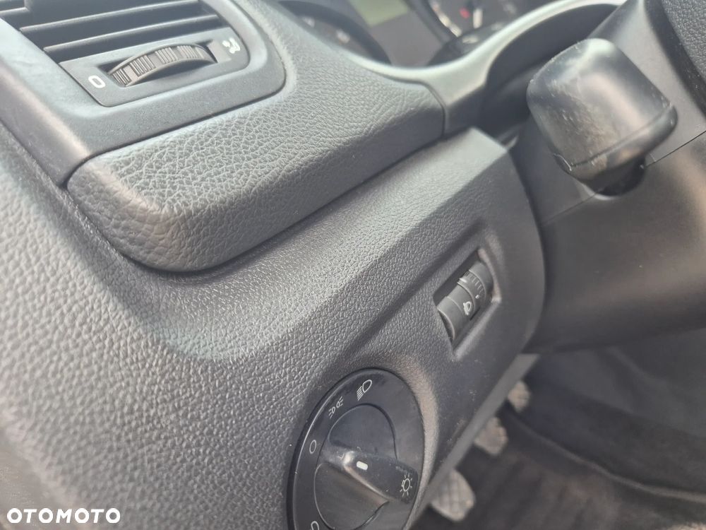 Skoda Roomster 1.4 MPI Fresh - 19