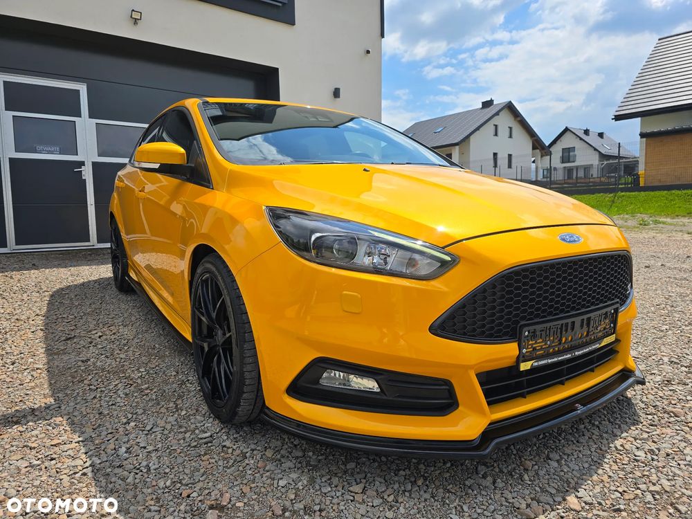 Ford Focus - 10