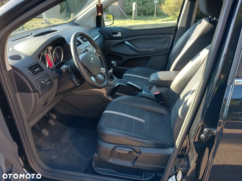 Ford Kuga 2.0 TDCi 2x4 Trend - 19