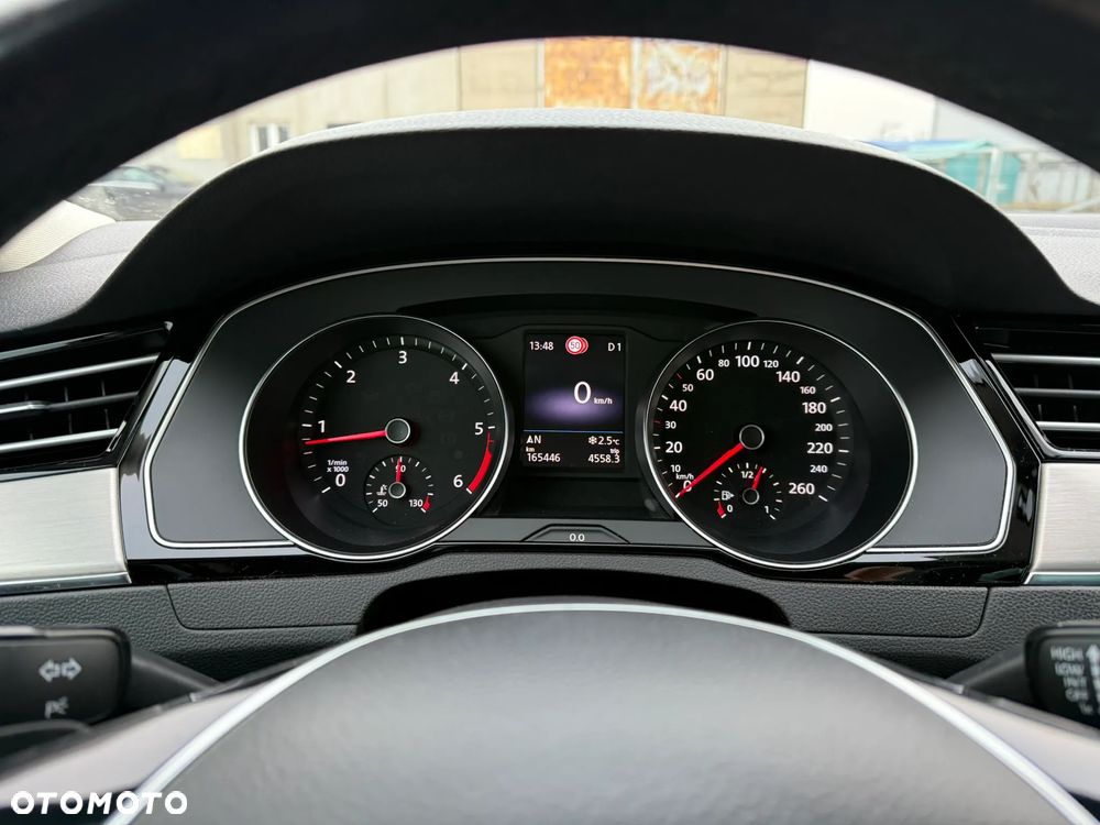 Volkswagen Passat 2.0 TDI BMT Highline DSG7 - 32