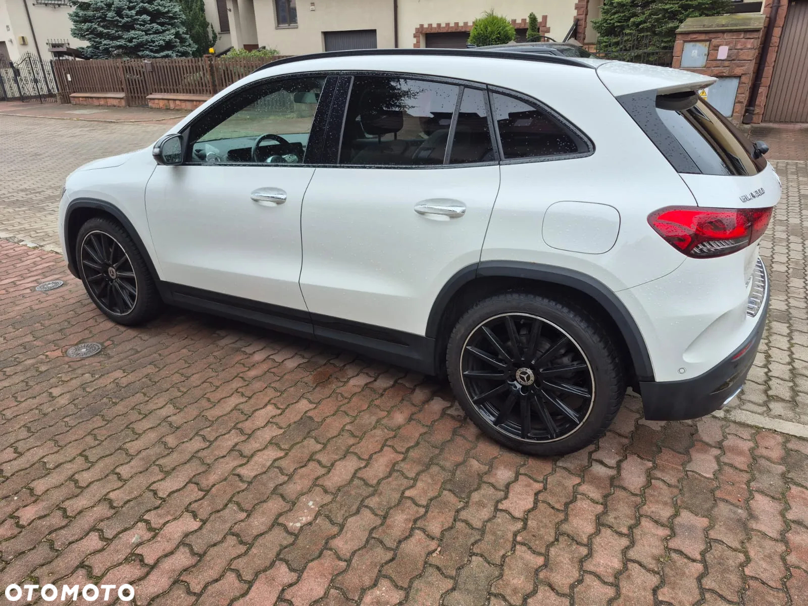 Mercedes-Benz GLA 200 AMG Line - 4