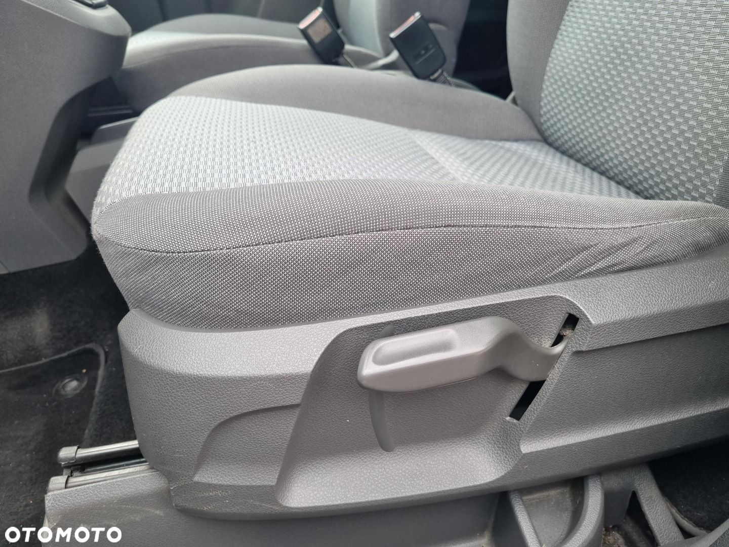 Ford C-MAX 1.8 Ambiente - 20
