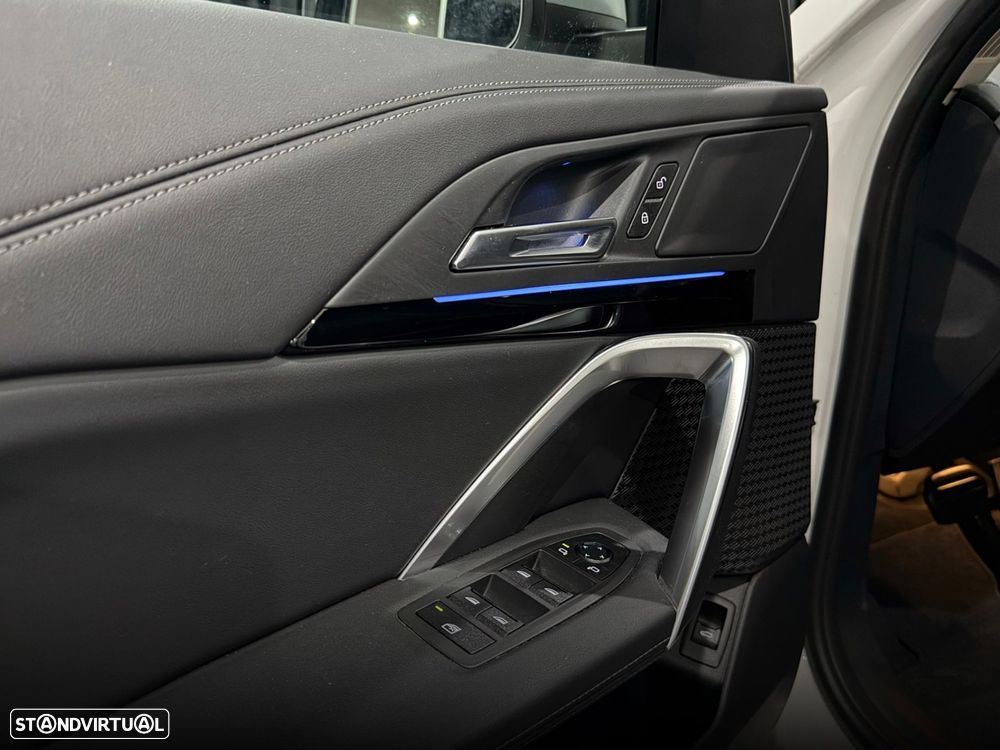 BMW iX1 eDrive20 xLine - 15