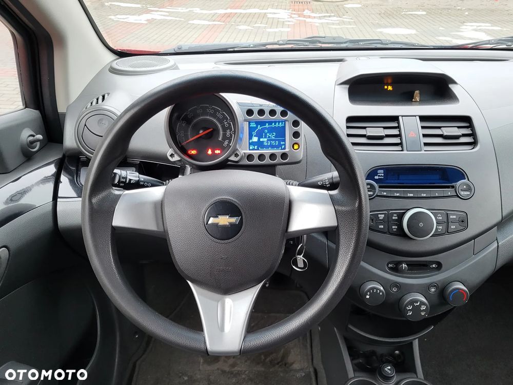 Chevrolet Spark 1.0 LS+ Design - 10