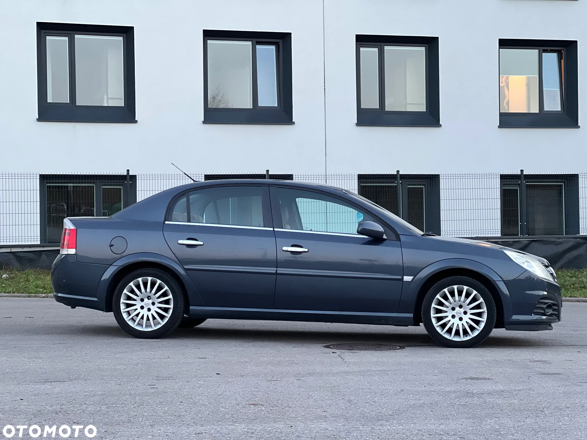 Opel Vectra 1.8 Elegance EasyTronic - 2