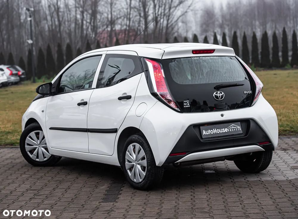 Toyota Aygo x-play Eco - 4