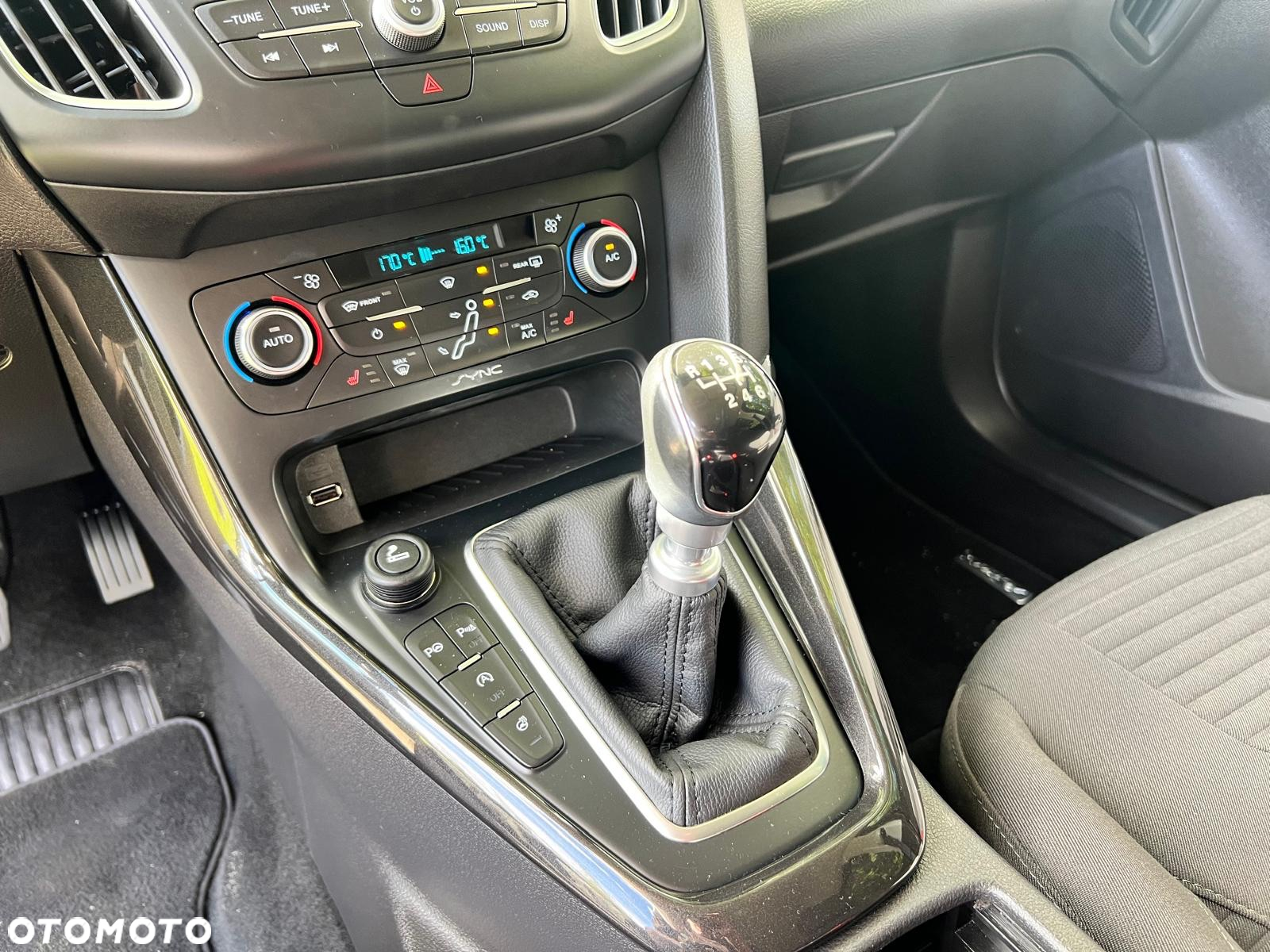 Ford Focus 1.5 EcoBoost Start-Stopp-System Titanium - 18