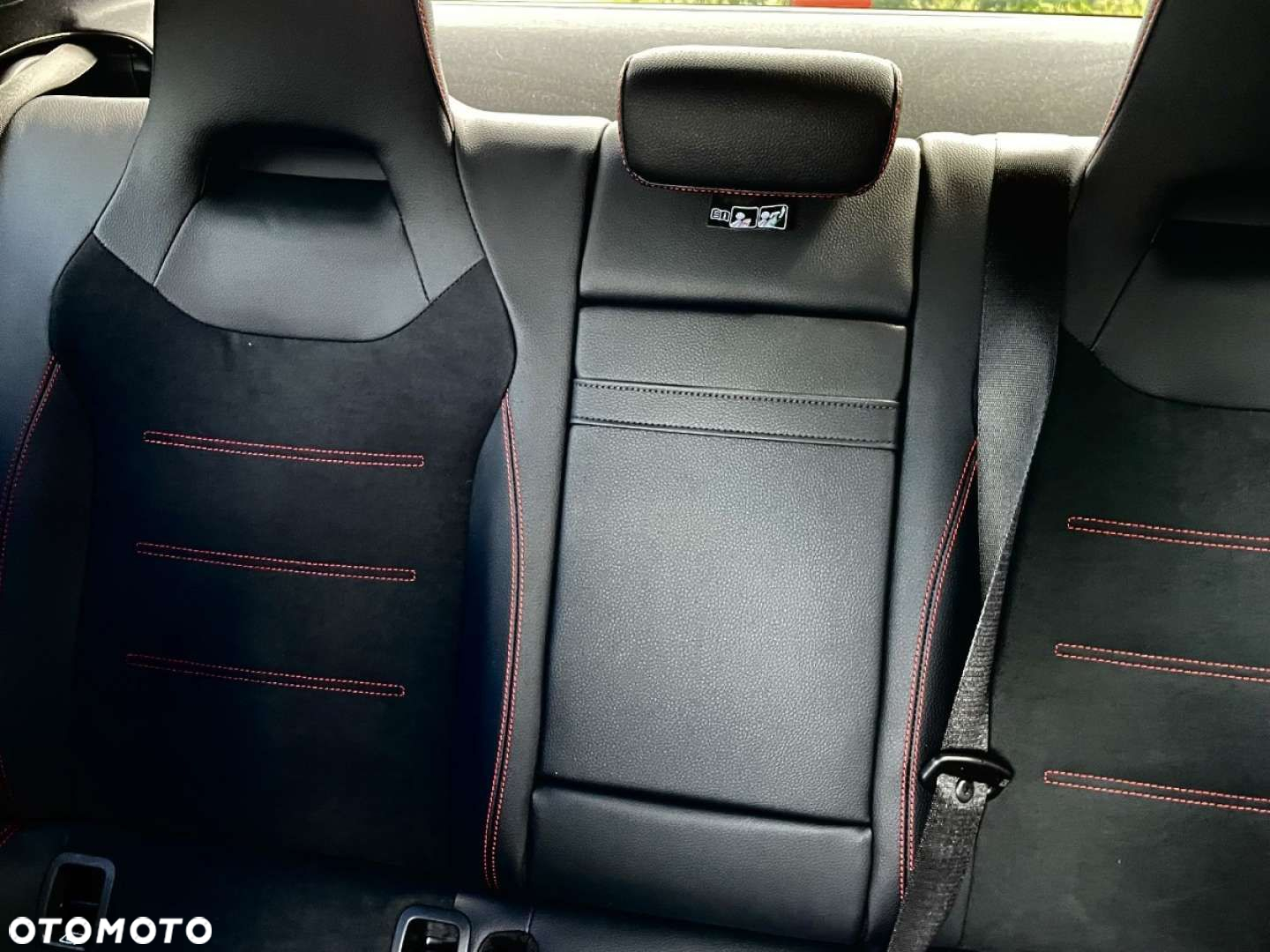 Mercedes-Benz CLA - 33