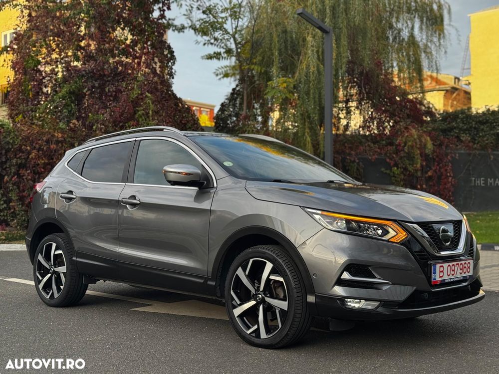 Nissan Qashqai 1.6 DCI Xtronic TEKNA+ - 1