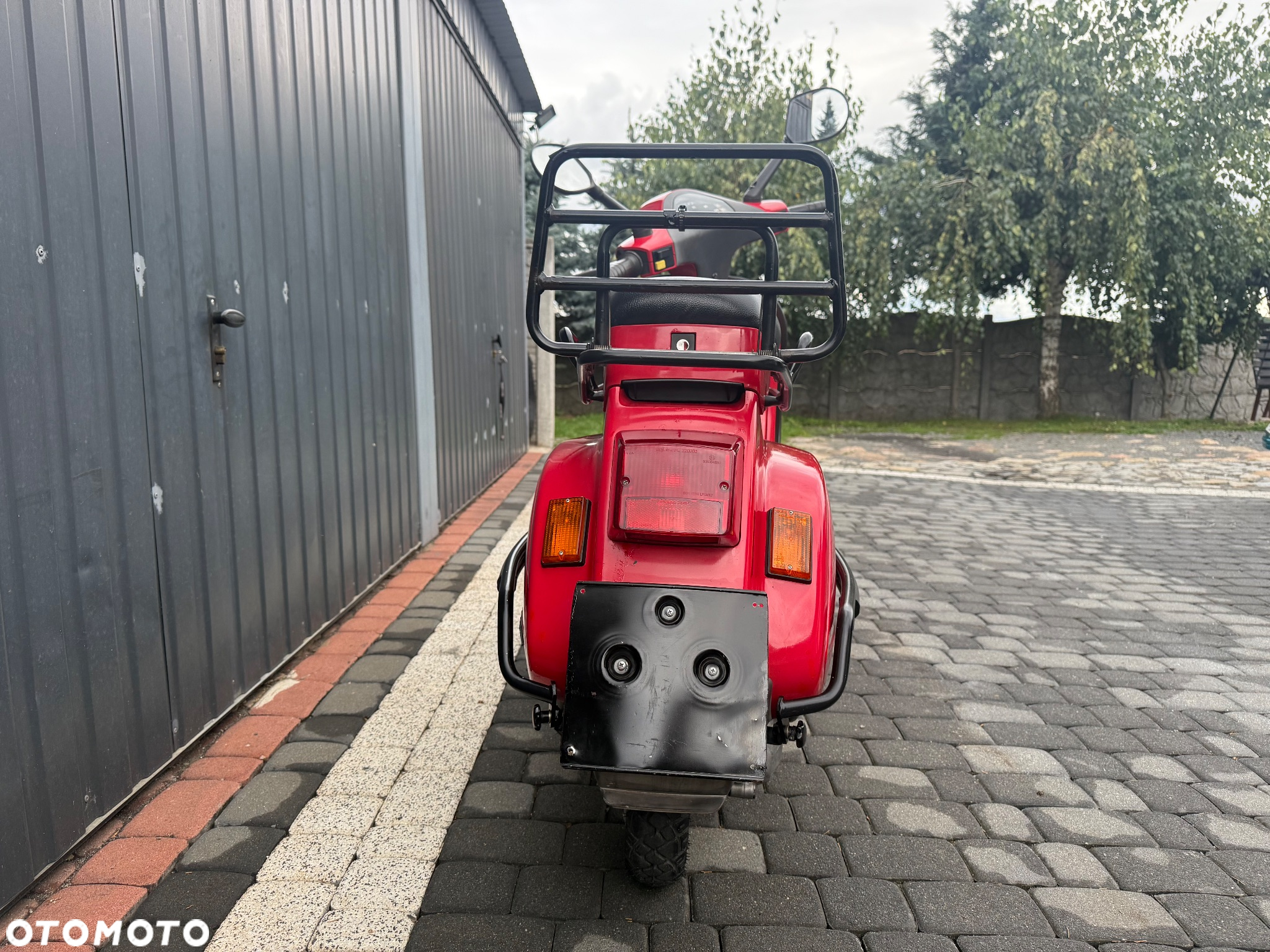 Piaggio Vespa - 10