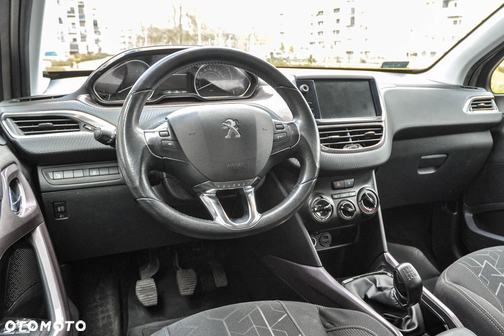 Peugeot 2008 - 9