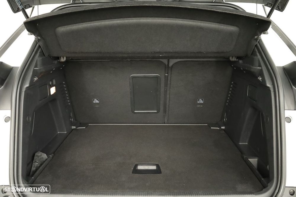 Peugeot 3008 1.2 Hybrid Allure Pack e-DCS6 - 23