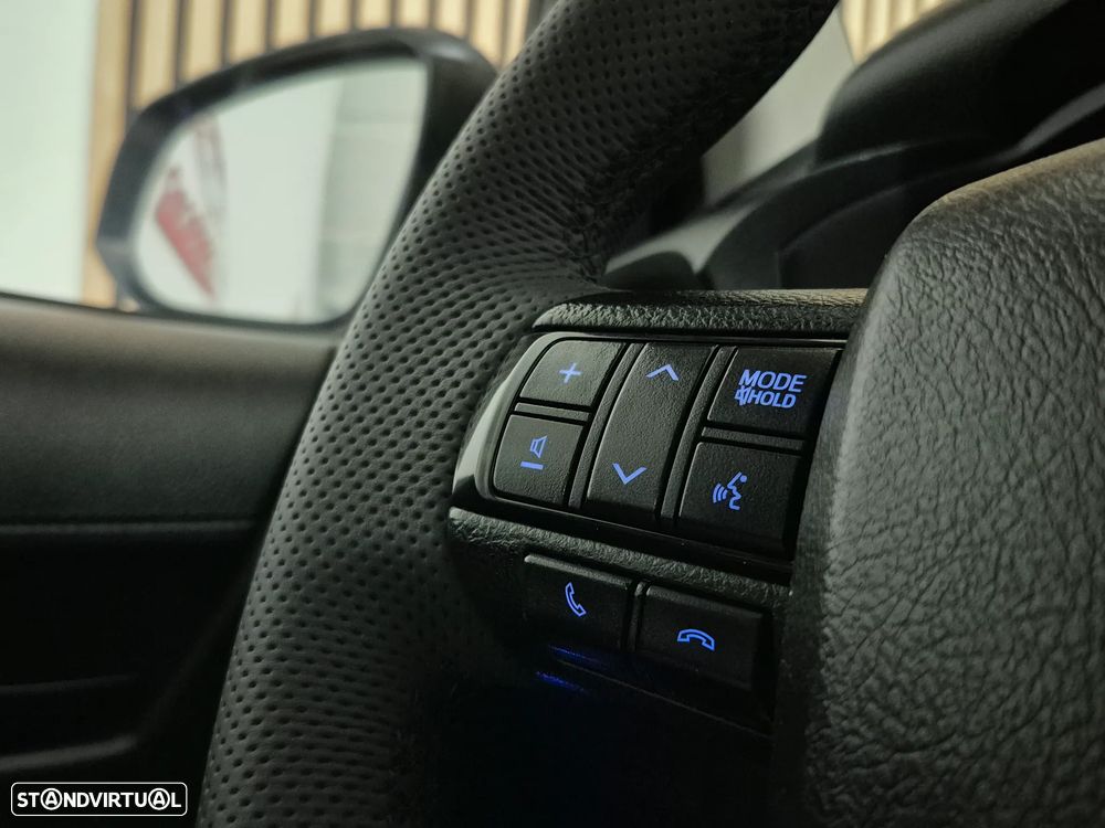 Toyota Hilux 2.4 D-4D - 2018 | GARANTIA | NACIONAL - 3 LUG - 17
