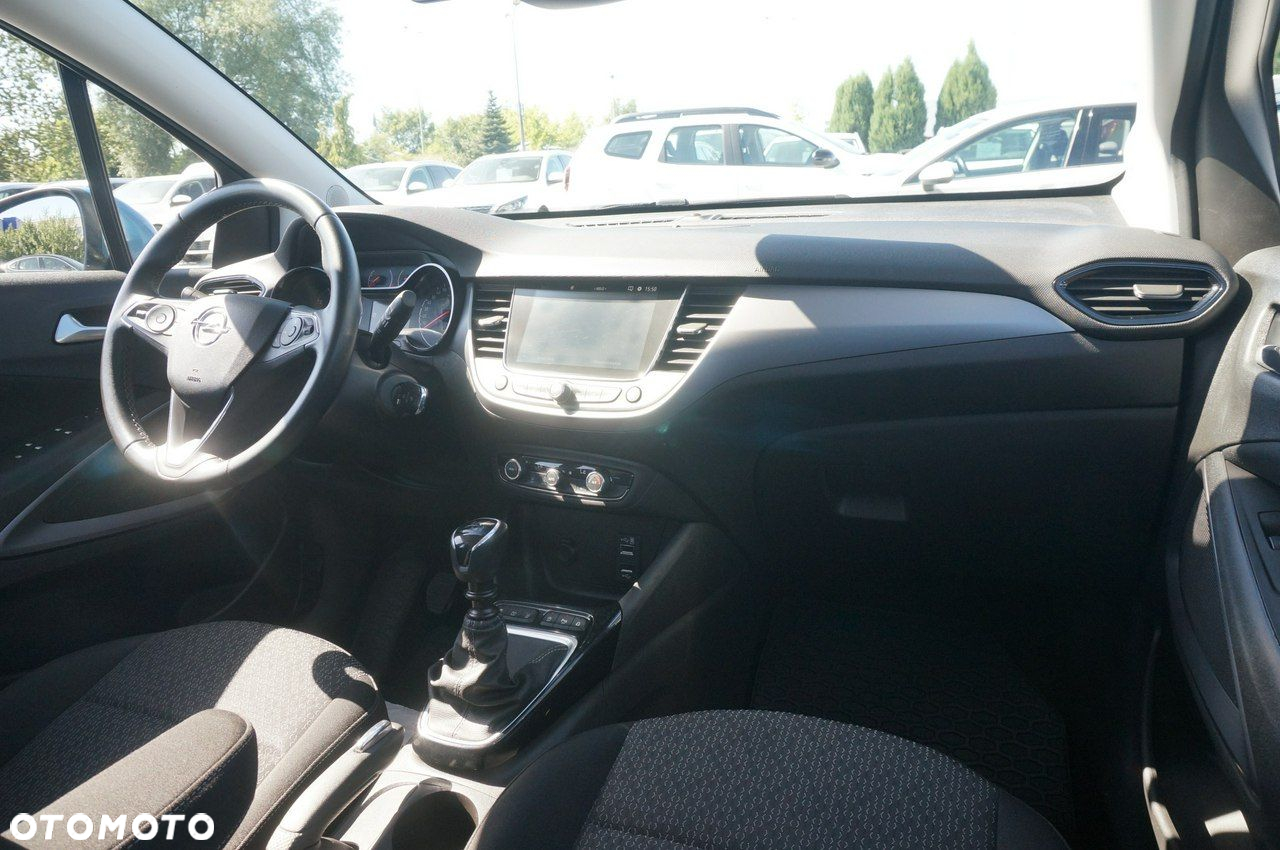 Opel Crossland X - 18