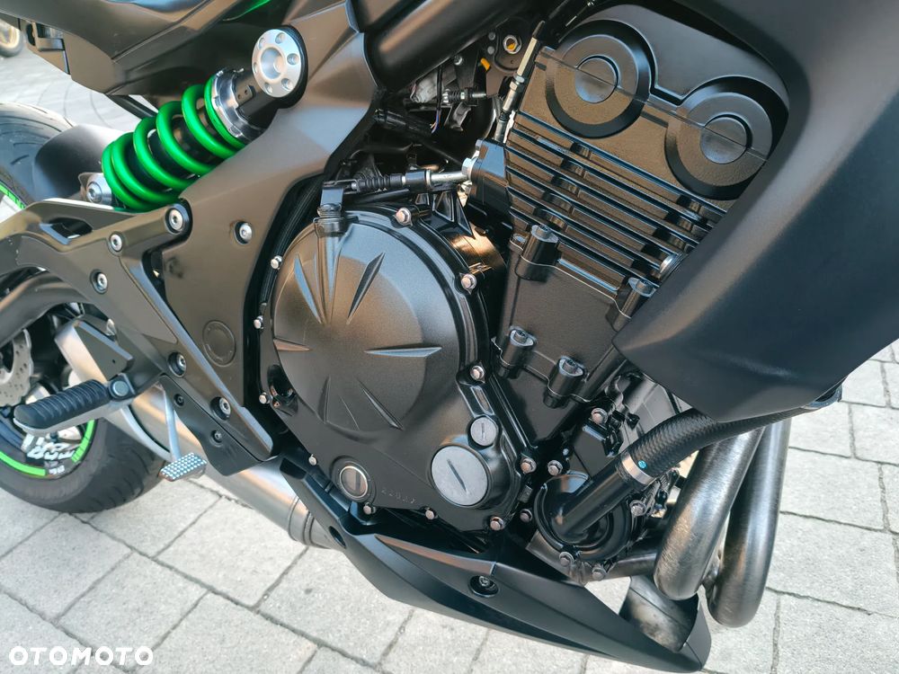 Kawasaki ER - 11