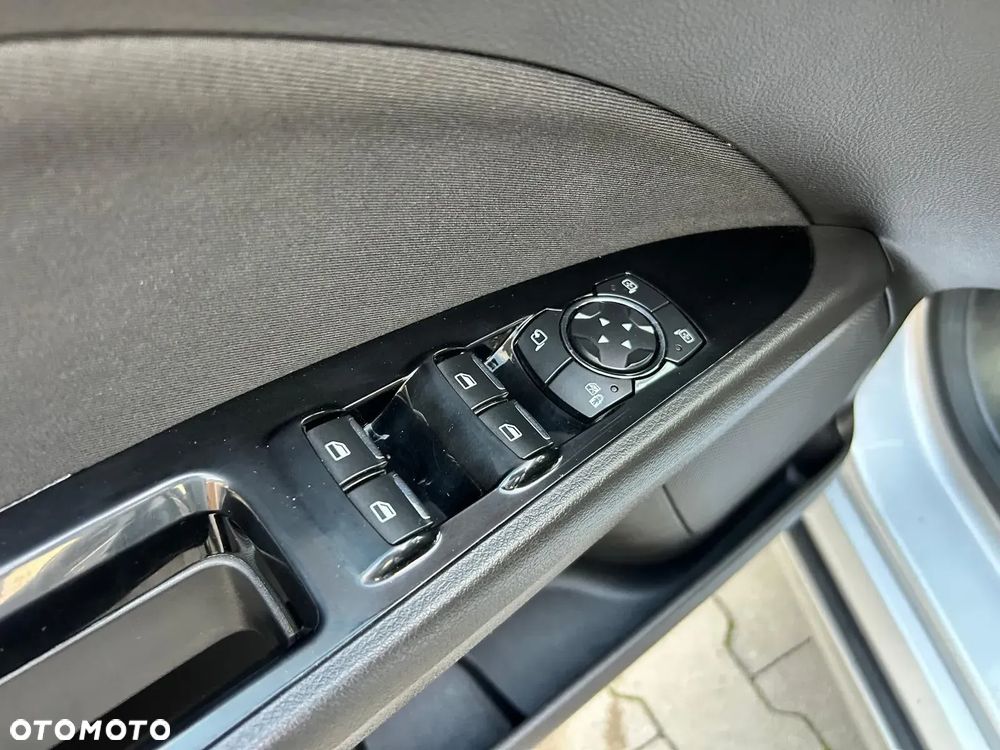 Ford Mondeo 1.5 EcoBoost Edition - 17
