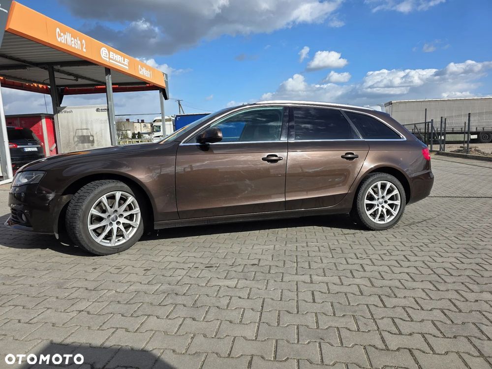 Audi A4 Avant 2.0 TDI - 9